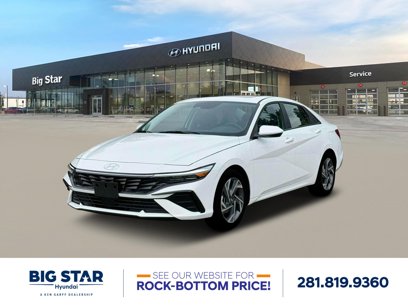 New 2025 Hyundai Elantra SEL