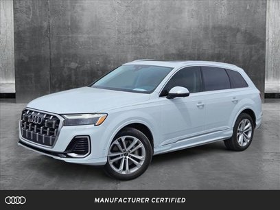 Certified 2025 Audi Q7 2.0T Premium w/ Convenience Package