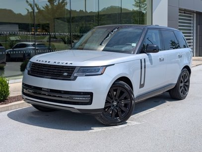New 2025 Land Rover Range Rover SE