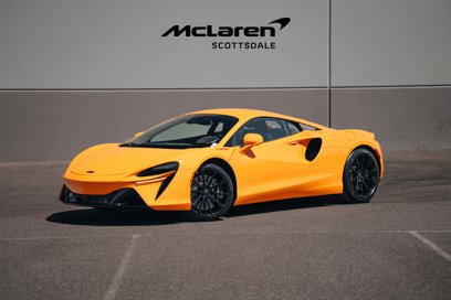 New 2025 McLaren Artura