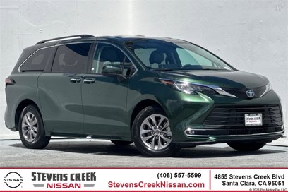 Used 2022 Toyota Sienna XLE