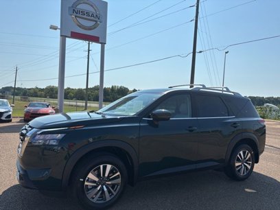 New 2025 Nissan Pathfinder SL