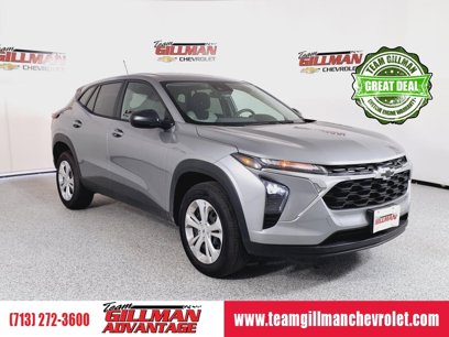 Used 2025 Chevrolet Trax LS