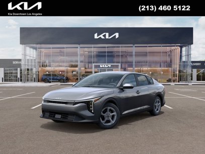 New 2025 Kia K4 LXS