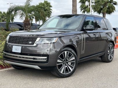 New 2025 Land Rover Range Rover SE