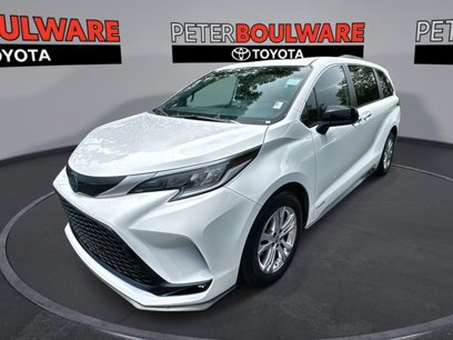Used 2021 Toyota Sienna XSE