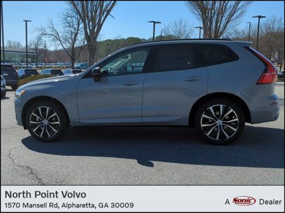New 2025 Volvo XC60 B5 Plus w/ Protection Package Premier