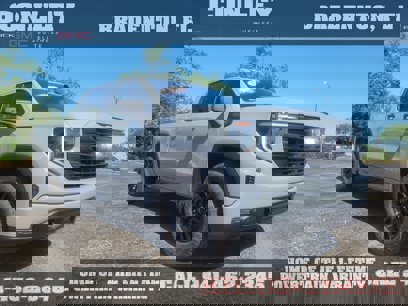 New 2025 GMC Sierra 1500 Pro w/ Graphite Edition