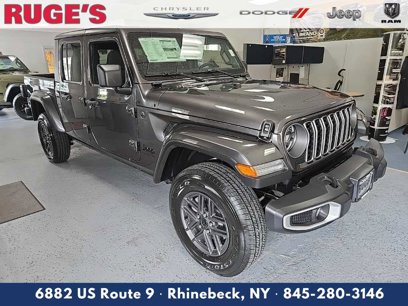 New 2025 Jeep Gladiator Sport