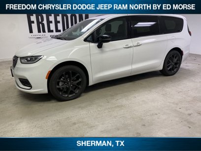 New 2024 Chrysler Pacifica Touring-L w/ S Appearance Package