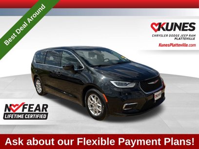 Used 2023 Chrysler Pacifica Touring-L