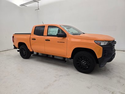 New 2025 Chevrolet Colorado W/T w/ WT Custom Package