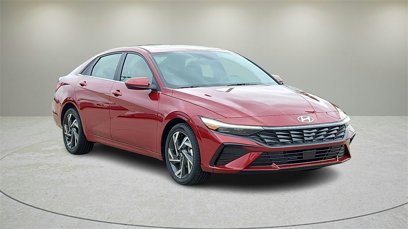 Certified 2024 Hyundai Elantra SEL w/ Convenience Package