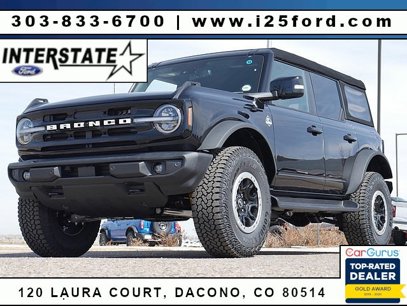 New 2025 Ford Bronco Outer Banks w/ Sasquatch Package