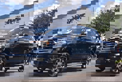 Used 2023 RAM 1500 Limited w/ Body Color Bumper Group