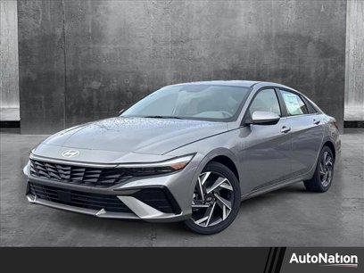 New 2025 Hyundai Elantra SEL