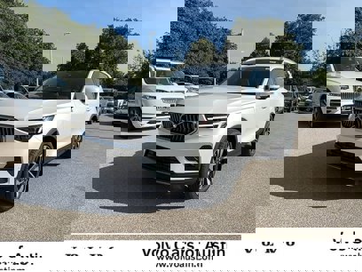New 2025 Volvo XC40 B5 Ultra w/ Protection Package Premier