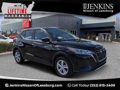New 2025 Nissan Kicks Play S