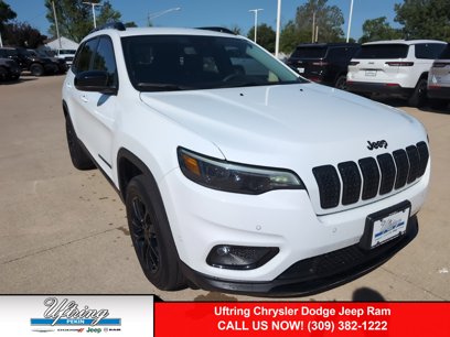 Used 2023 Jeep Cherokee Altitude Lux