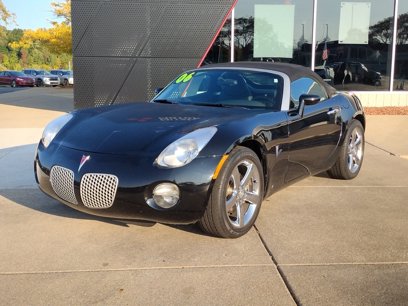 Used 2006 Pontiac Solstice Convertible w/ Premium Package
