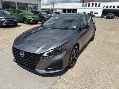 Used 2024 Nissan Altima 2.5 SR