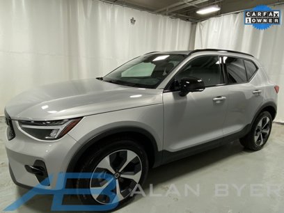 Used 2024 Volvo XC40 B5 Plus