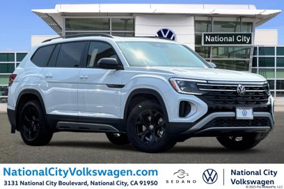 New 2025 Volkswagen Atlas Peak Edition SE