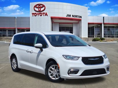 Used 2023 Chrysler Pacifica Touring-L