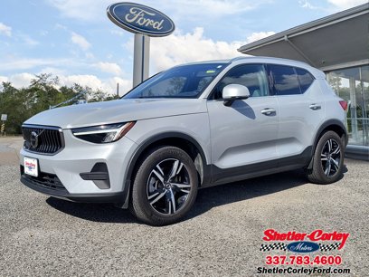 Used 2024 Volvo XC40 B5 Core
