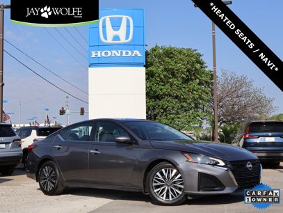 Used 2023 Nissan Altima 2.5 SV w/ SV Premium Package