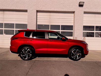 Used 2024 Mitsubishi Outlander SE