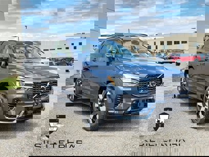 New 2025 Volvo XC60 T8 Plus w/ Climate Package