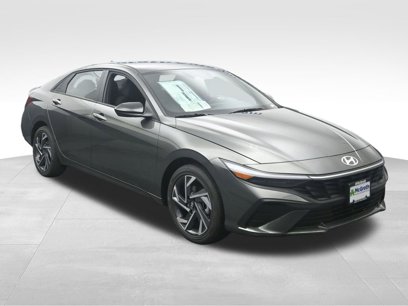 New 2025 Hyundai Elantra SEL