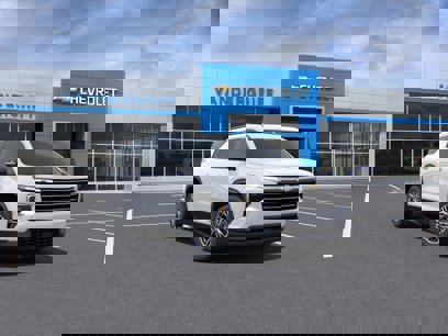 New 2025 Chevrolet Traverse LT w/ Enhanced Driving Package