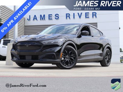 New 2025 Ford Mustang Mach-E Select w/ Interior Protection Package