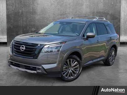 Used 2024 Nissan Pathfinder SL w/ SL Premium Package