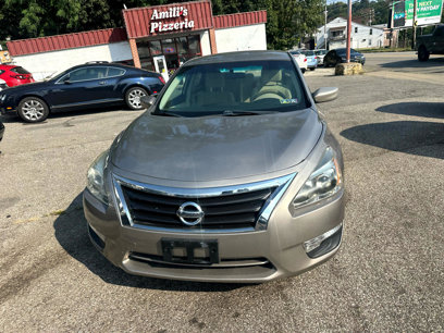 Used 2014 Nissan Altima 2.5 SV
