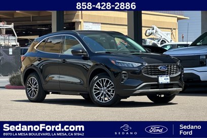 New 2025 Ford Escape SE w/ Class II Trailer Tow Package