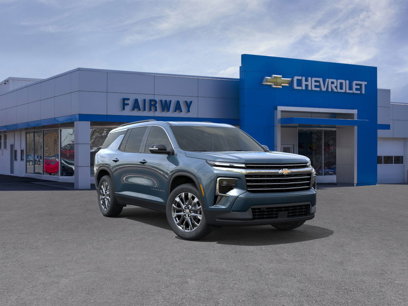 New 2025 Chevrolet Traverse LT w/ Sun and Wheel Package