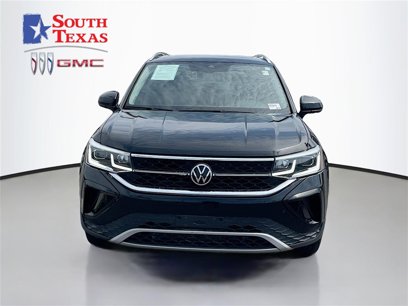 Used 2022 Volkswagen Taos SEL w/ Panoramic Sunroof Package