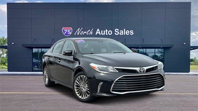 Used 2016 Toyota Avalon Limited w/ Toyota Safety Sense Package