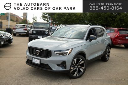 New 2025 Volvo XC40 B5 Plus w/ Protection Package Premier