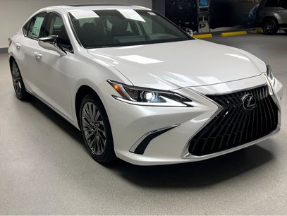 New 2025 Lexus ES 300h w/ Luxury Package