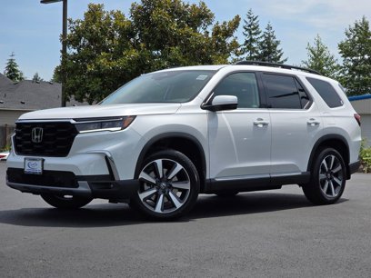 New 2025 Honda Pilot Touring