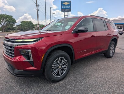 New 2025 Chevrolet Traverse LT w/ LPO, Floor Liner Package