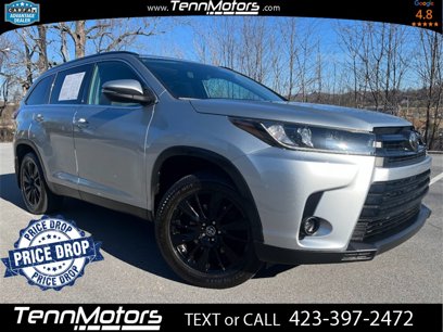 Used 2019 Toyota Highlander SE