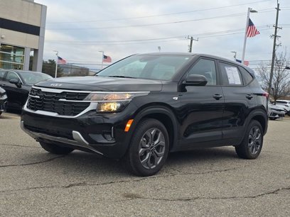 New 2024 Kia Seltos LX
