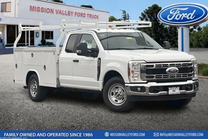 New 2025 Ford F350 XL w/ XL Chrome Package