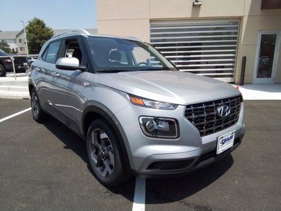 New 2025 Hyundai Venue SEL