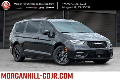 Used 2021 Chrysler Pacifica Limited w/ Premium & Safety Sphere Group